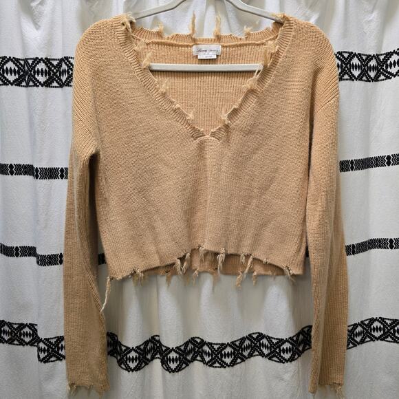 Lovers + Friends Sweaters - Lovers and Friends camel brown cropped distressed knit sweater V-neck small